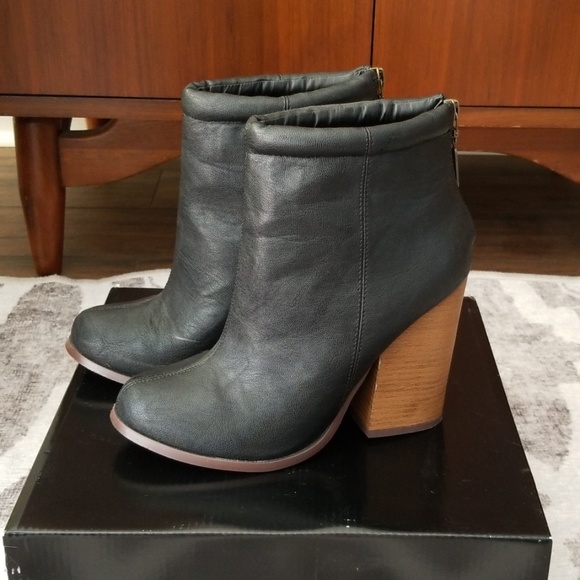 torrid short boots